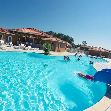 Tatil parkı Laouchet Le Hameau Des Grands Lacs 3*