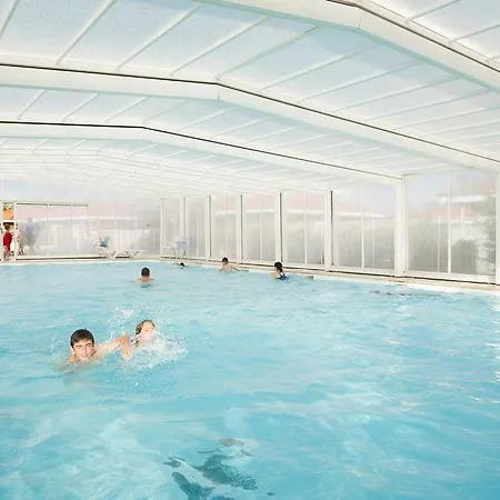 Ferienpark Laouchet Le Hameau Des Grands Lacs 3*