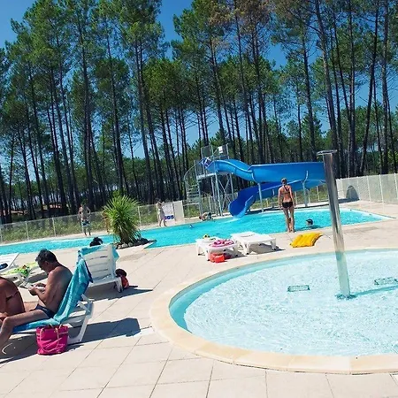 Laouchet Le Hameau Des Grands Lacs Ferienpark