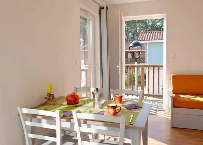 Feriepark Laouchet Le Hameau Des Grands Lacs 3*